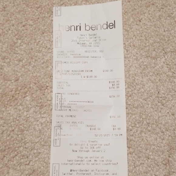 HENRI BENDEL LITE PINK SCARF MAKE AN OFFER! - Picture 8 of 8